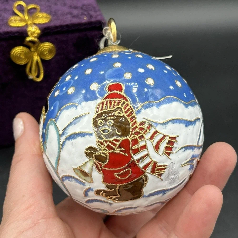 Cloisonne White Ornament Snowman & Bears Sledding Snow 3.5